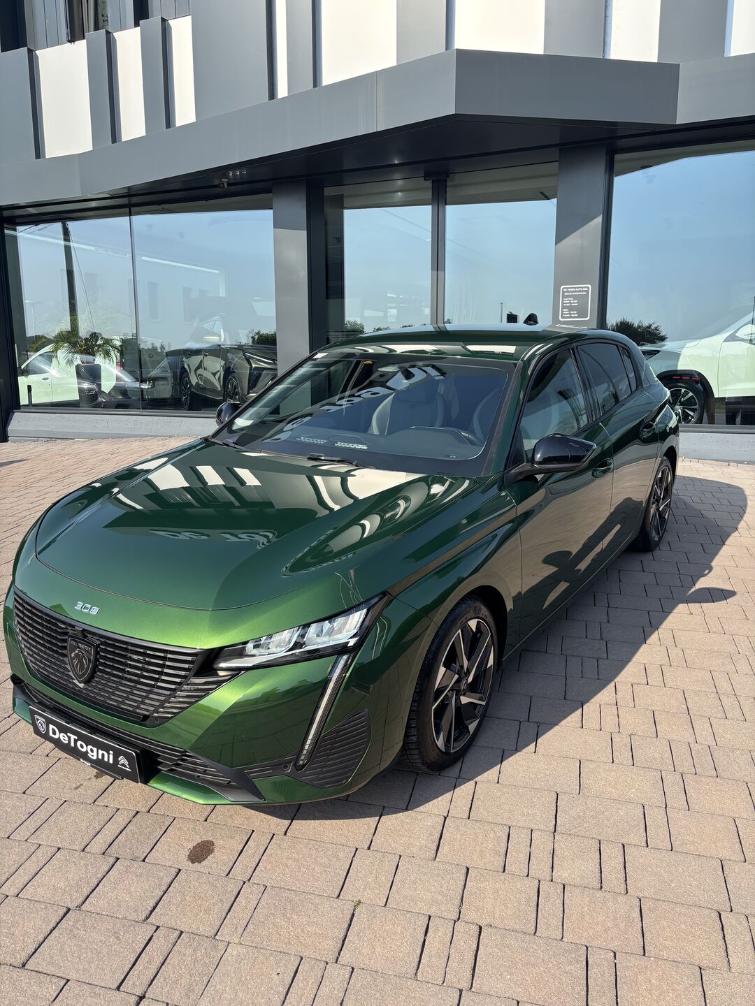 PEUGEOT 308